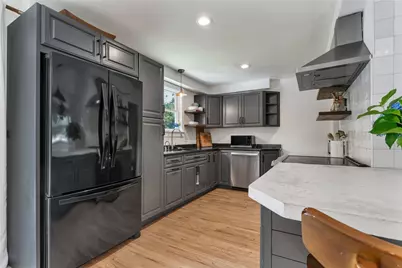 19 Sherwood Road, Middletown, RI 02842 - Photo 11