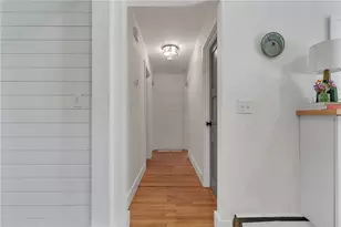 19 Sherwood Rd, Middletown, RI 02842 - Photo 13