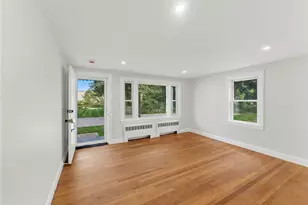 28 Plain St, East Providence, RI 02916 - Photo 13