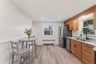 28 Plain St, East Providence, RI 02916 - Photo 9