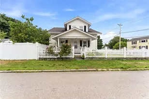 57 Everett St, Pawtucket, RI 02861 - Photo 3
