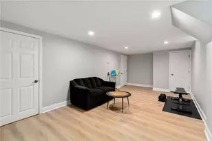 725 River Ave, Providence, RI 02908 - Photo 13