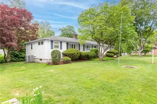80 Birchwood Way, East Greenwich, RI 02818 - Photo 3