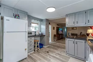 18 Helen Dr, Coventry, RI 02816 - Photo 11