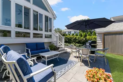 94 Ruggles Avenue, Newport, RI 02840 - Photo 21
