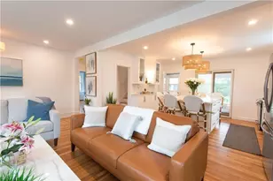 29 Fenner Ave, Newport, RI 02840 - Photo 5
