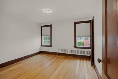 82 Van Zandt Avenue, Newport, RI 02840 - Photo 19