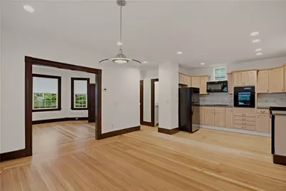 82 Van Zandt Avenue, Newport, RI 02840 - Photo 11