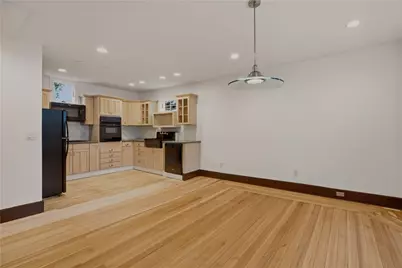 82 Van Zandt Avenue, Newport, RI 02840 - Photo 7