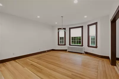 82 Van Zandt Avenue, Newport, RI 02840 - Photo 9