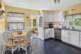 130 Thurston St, East Providence, RI 02915 - Photo 13