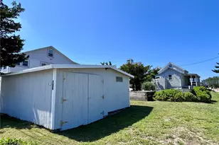 834 W Beach Rd, Charlestown, RI 02813 - Photo 13