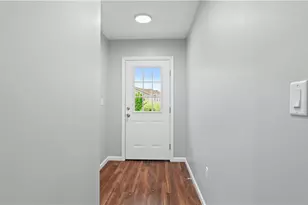 113 Ayda Rose Ave, West Warwick, RI 02893 - Photo 3