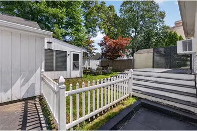 83 Myrtle Avenue, Cranston, RI 02910 - Photo 45