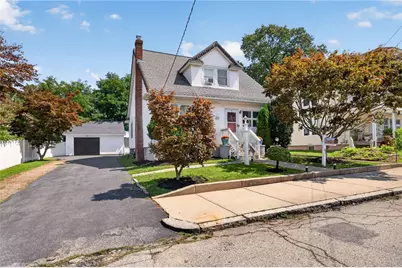 83 Myrtle Avenue, Cranston, RI 02910 - Photo 3