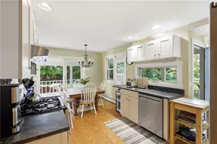 10 Boston Ave, Jamestown, RI 02835 - Photo 23