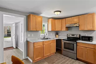 104 River St, South Kingstown, RI 02879 - Photo 5