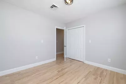 36 Kinnicutt Avenue, Warren, RI 02885 - Photo 11