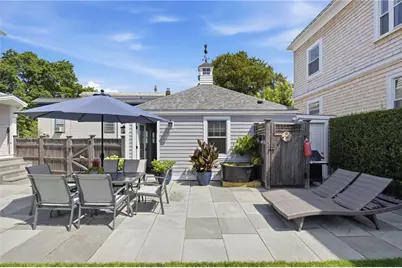 40 W Narragansett Avenue, Newport, RI 02840 - Photo 25