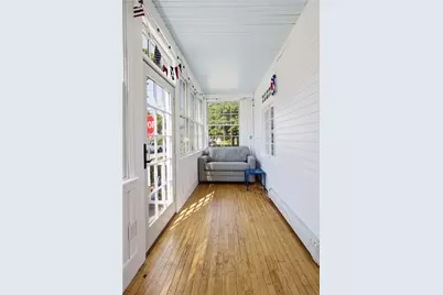 40 W Narragansett Avenue, Newport, RI 02840 - Photo 13