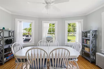 40 W Narragansett Avenue, Newport, RI 02840 - Photo 7