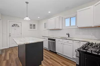 786 Providence Street, West Warwick, RI 02893 - Photo 5