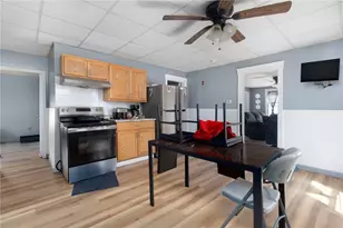 538 Wood Ave, Woonsocket, RI 02895 - Photo 5