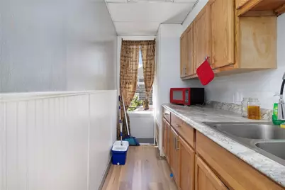 538 Wood Avenue, Woonsocket, RI 02895 - Photo 11