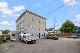 538 Wood Ave, Woonsocket, RI 02895 - Photo 3