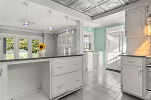 26 Fairview Ave, Cranston, RI 02905 - Photo 29
