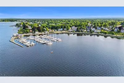 26 Fairview Avenue, Cranston, RI 02905 - Photo 9