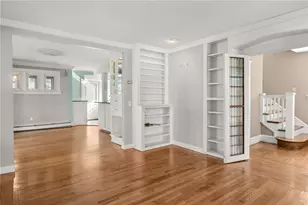 26 Fairview Ave, Cranston, RI 02905 - Photo 23