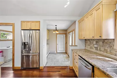 95 Uxbridge Street, Cranston, RI 02920 - Photo 5