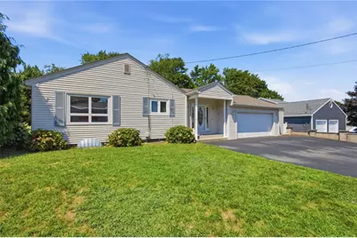 95 Uxbridge Street, Cranston, RI 02920 - Photo 3
