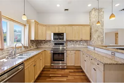 95 Uxbridge Street, Cranston, RI 02920 - Photo 7