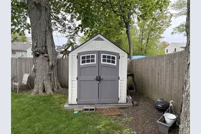 353 Massasoit Avenue, East Providence, RI 02914 - Photo 9