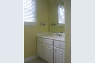 99 Ferry Landing Circle, Portsmouth, RI 02871 - Photo 5