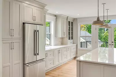 28 Mount Vernon Street, Newport, RI 02840 - Photo 19