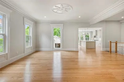28 Mount Vernon Street, Newport, RI 02840 - Photo 15