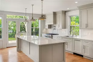 28 Mt Vernon St, Newport, RI 02840 - Photo 15