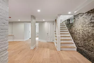 28 Mount Vernon Street, Newport, RI 02840 - Photo 35