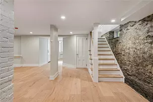 28 Mt Vernon St, Newport, RI 02840 - Photo 35