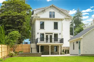 28 Mt Vernon St, Newport, RI 02840 - Photo 5