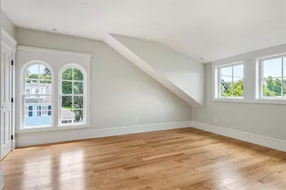 28 Mount Vernon Street, Newport, RI 02840 - Photo 31