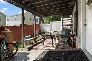 90 Rowley St, Providence, RI 02909 - Photo 23