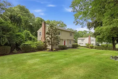 32 Bishop Drive, Cumberland, RI 02864 - Photo 3