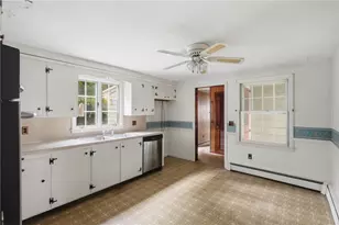 32 Bishop Dr, Cumberland, RI 02864 - Photo 13