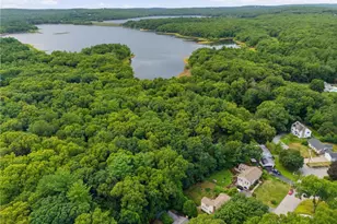 32 Bishop Dr, Cumberland, RI 02864 - Photo 37