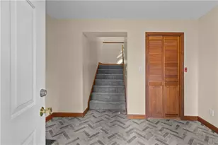26 Channing St, Newport, RI 02840 - Photo 3