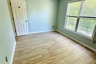 125 Goldenrod Dr, Middletown, RI 02842 - Photo 19